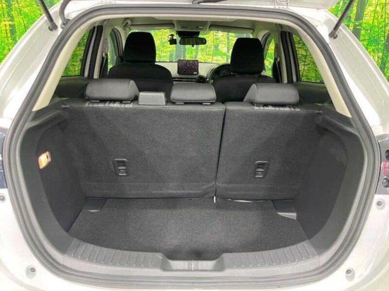 MAZDA2