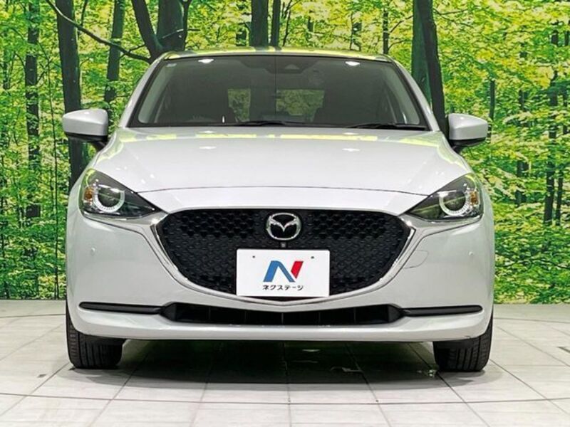 MAZDA2