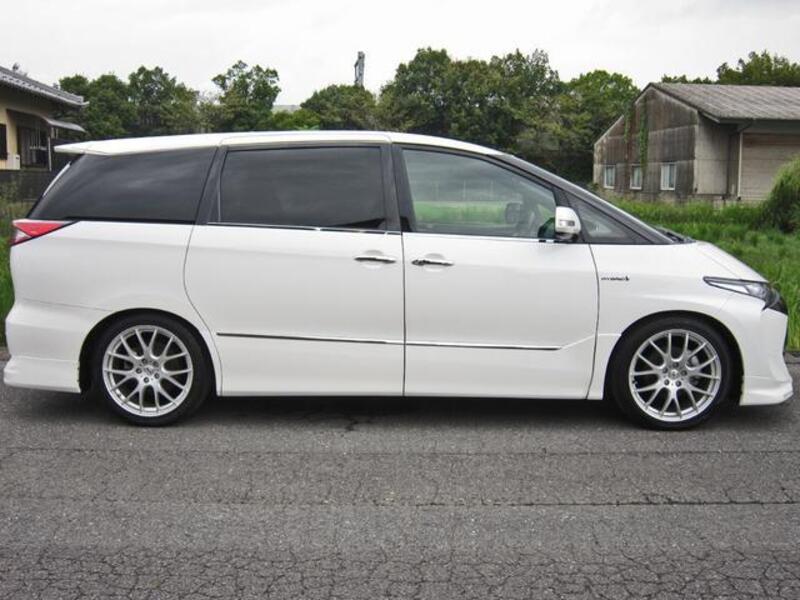 ESTIMA HYBRID