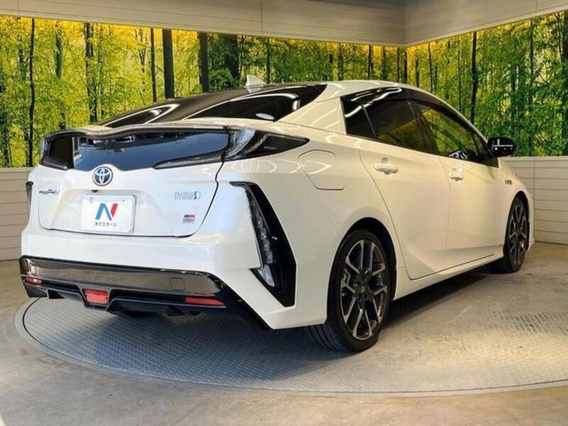 PRIUS PHV