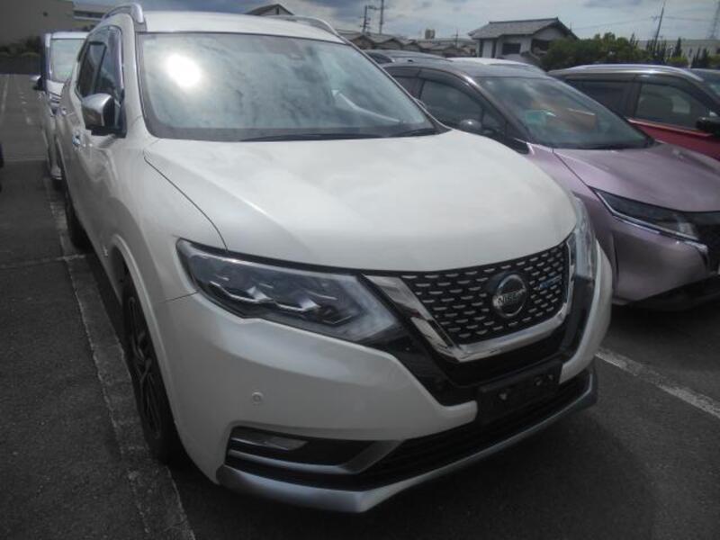X-TRAIL-0