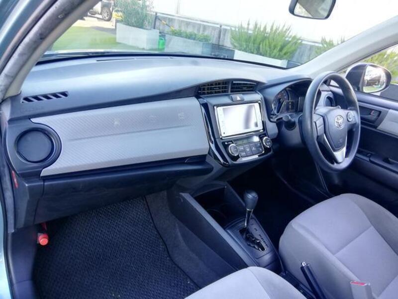 COROLLA AXIO