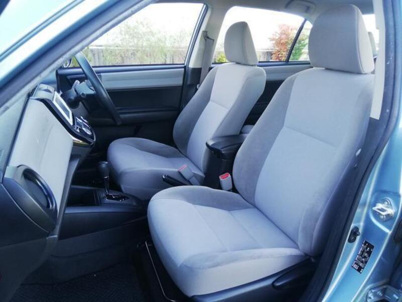 COROLLA AXIO