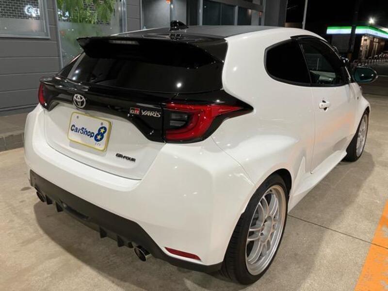 GR YARIS