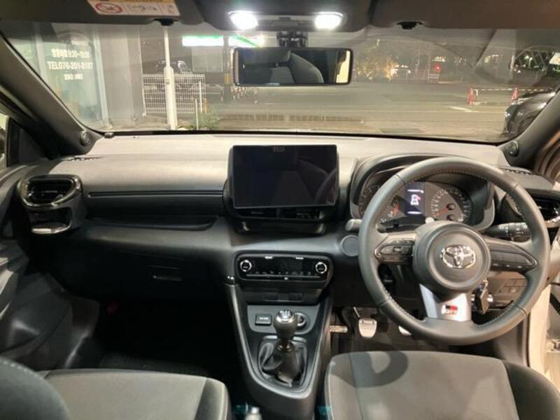 GR YARIS