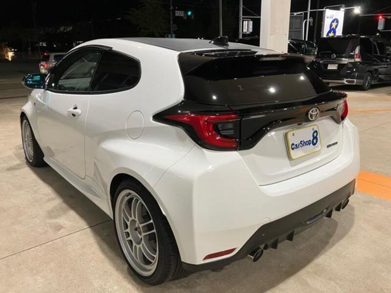 GR YARIS