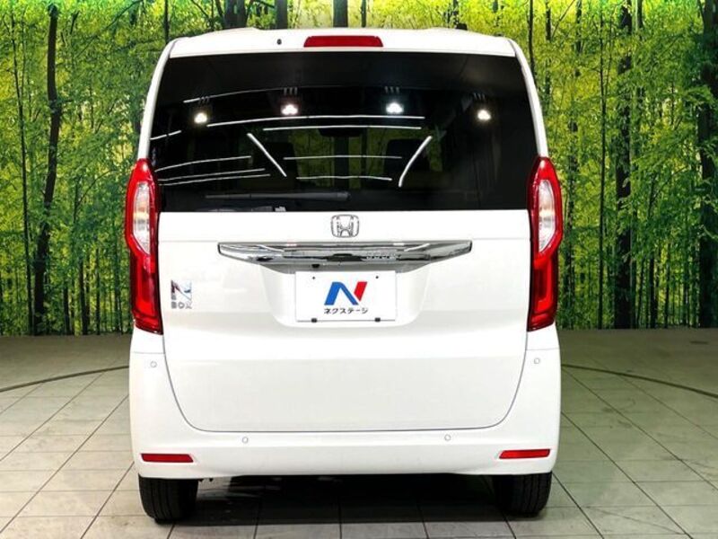 N BOX