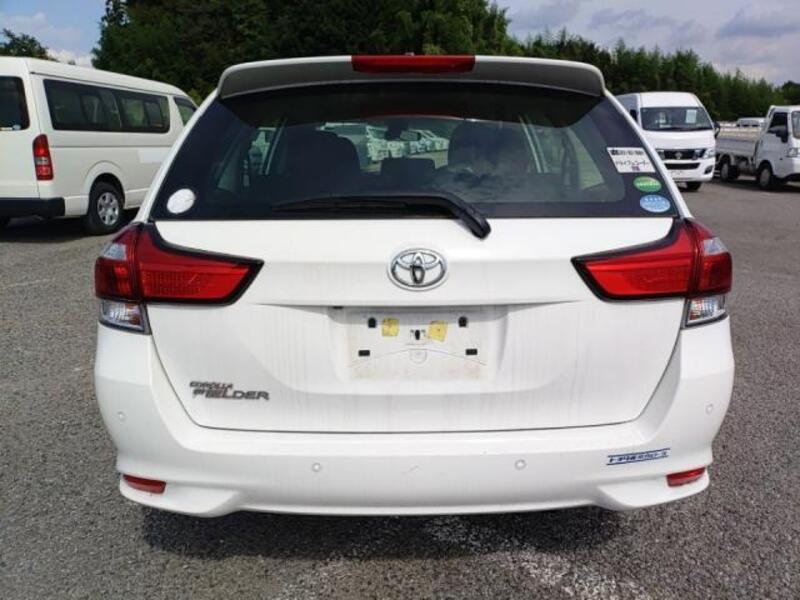 COROLLA FIELDER