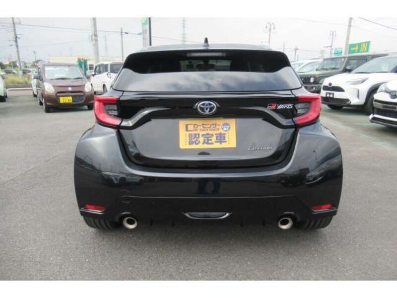 GR YARIS
