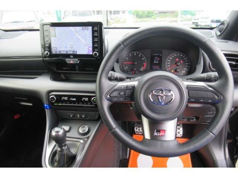 GR YARIS