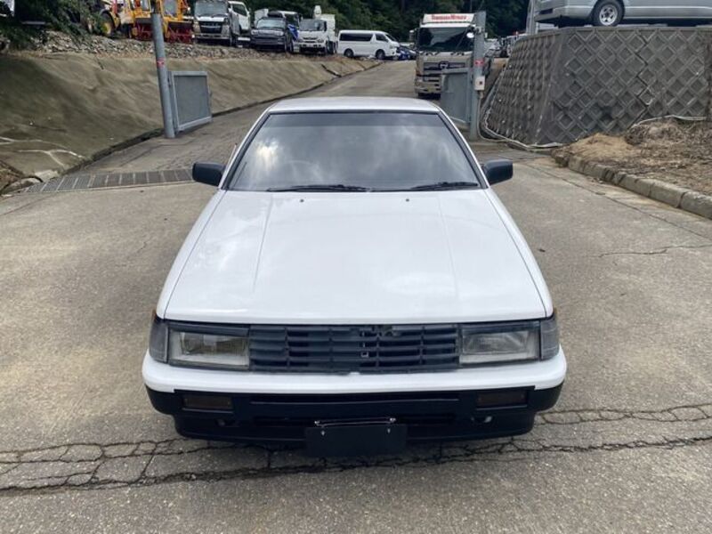 COROLLA LEVIN