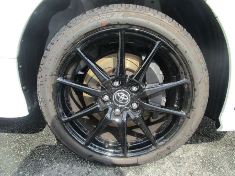 GR YARIS