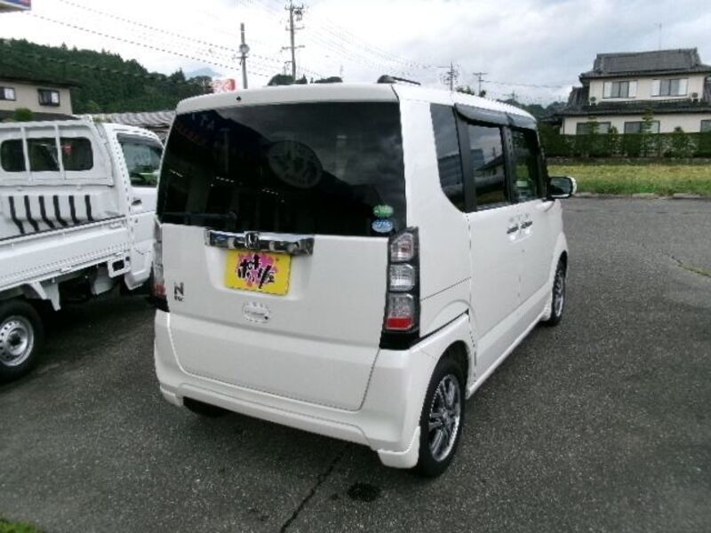 N BOX