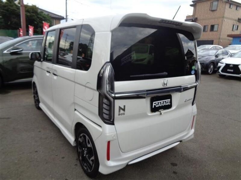 N BOX CUSTOM