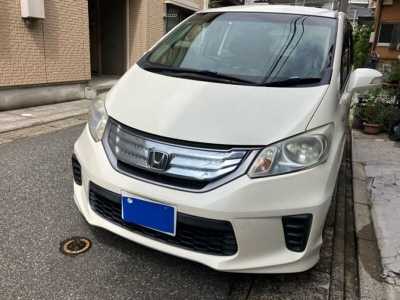 HONDA FREED HYBRID