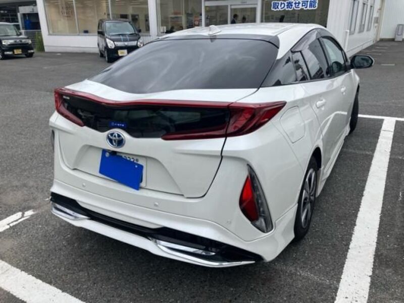PRIUS PHV