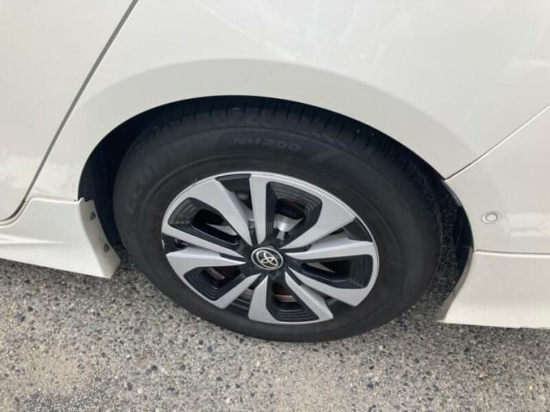 PRIUS PHV