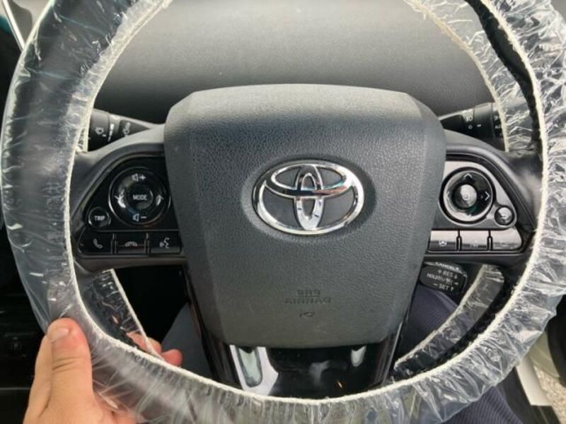 PRIUS PHV