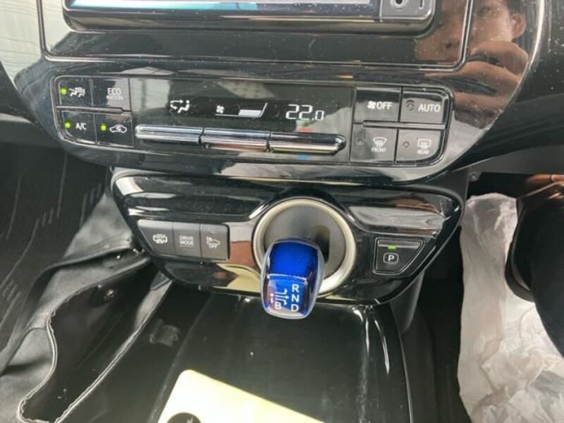 PRIUS PHV