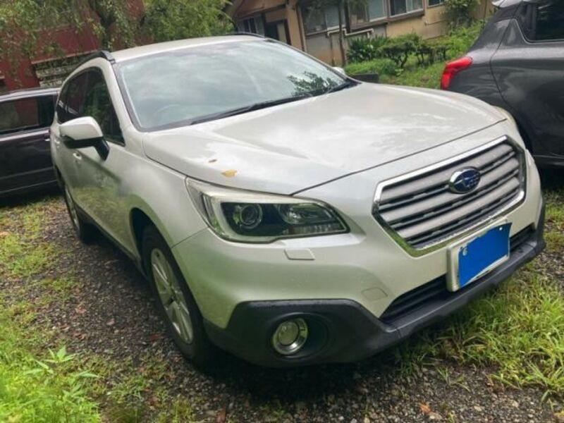 LEGACY OUTBACK-0