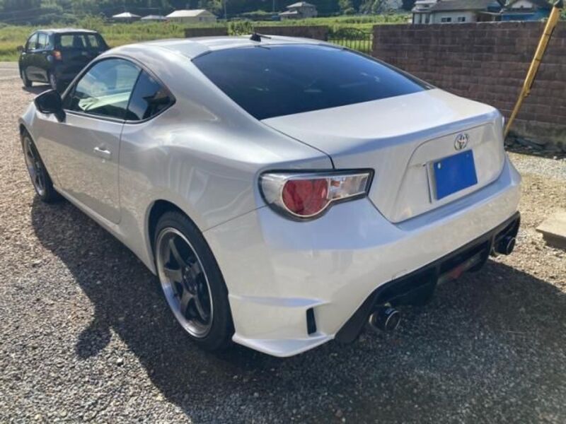 86