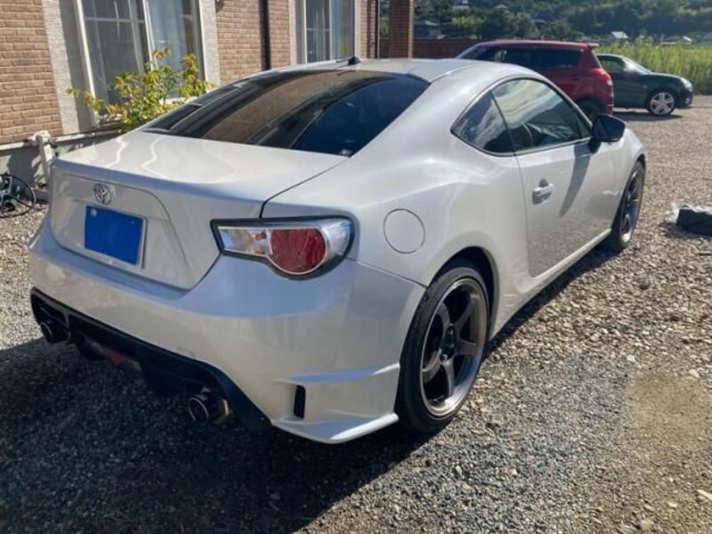86