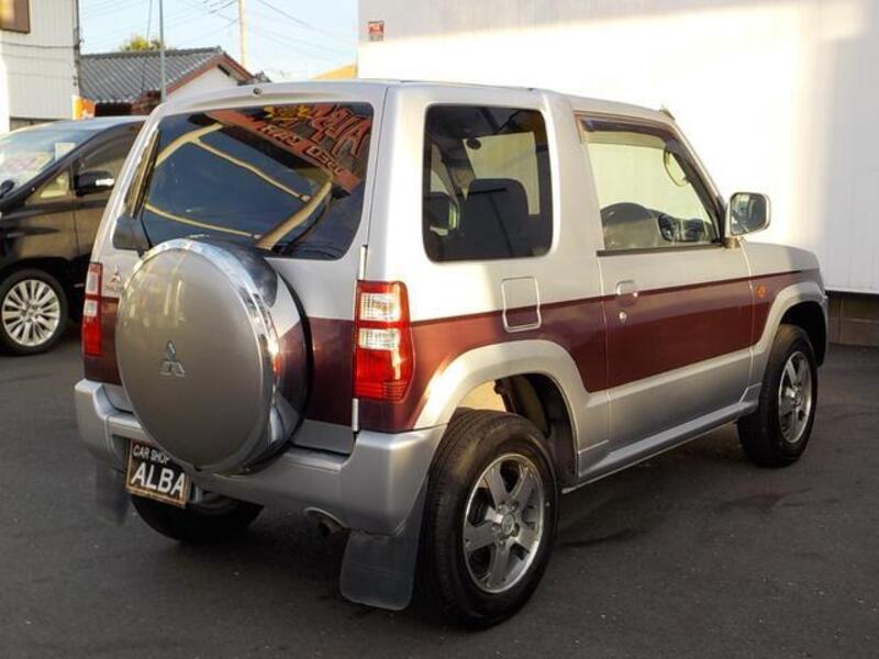 PAJERO MINI