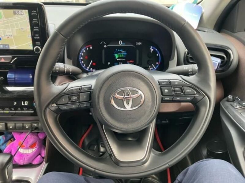 YARIS CROSS