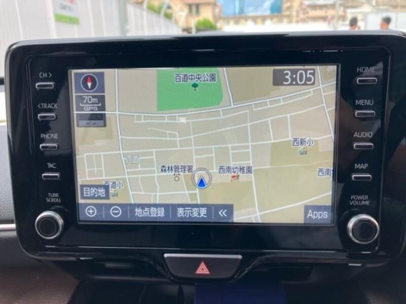 YARIS CROSS