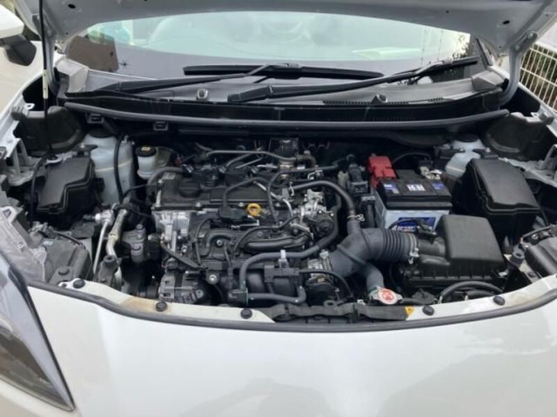 YARIS CROSS