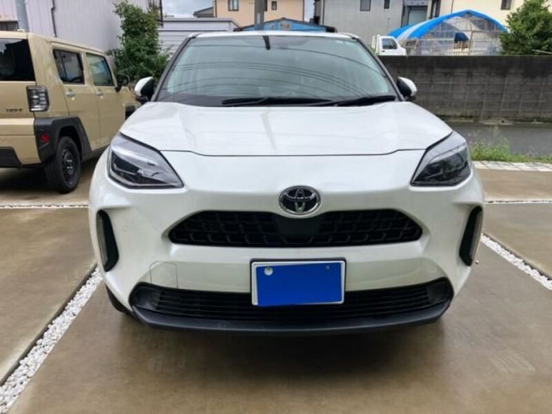 YARIS CROSS