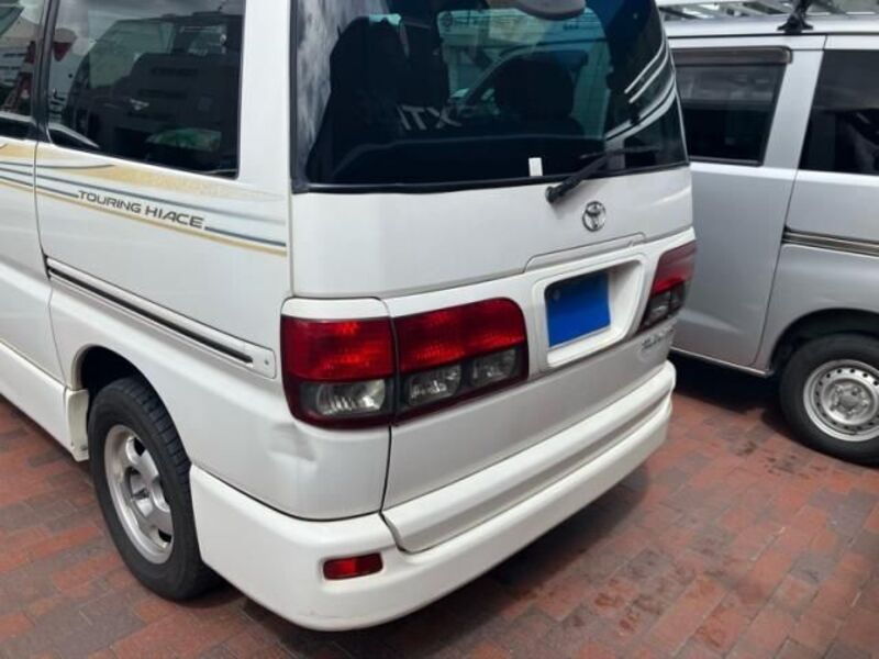 TOURING HIACE