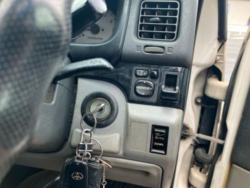 TOURING HIACE