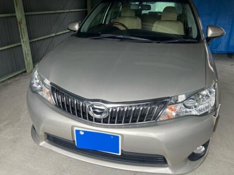 COROLLA AXIO-0
