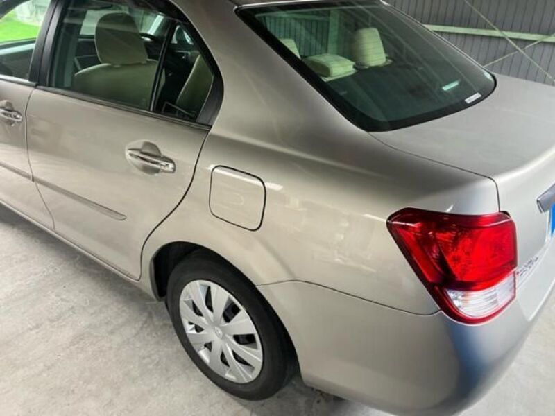 COROLLA AXIO