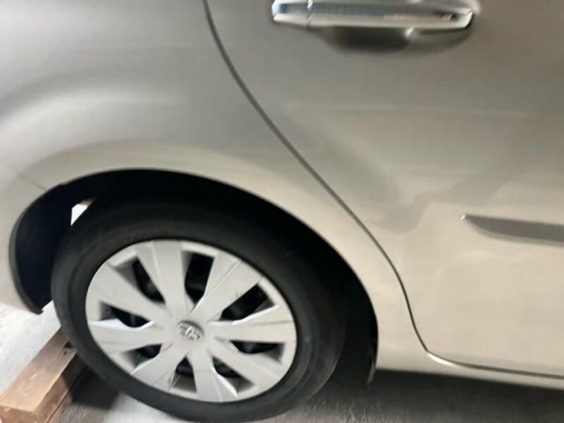 COROLLA AXIO