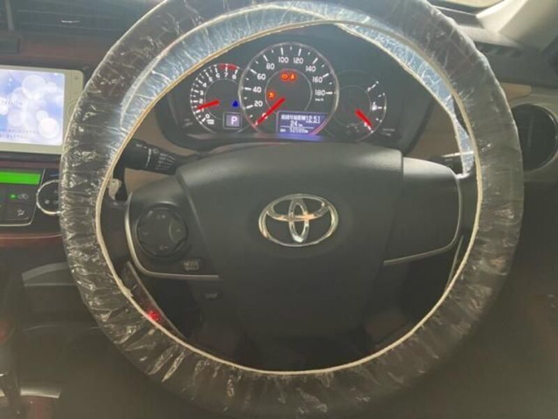 COROLLA AXIO