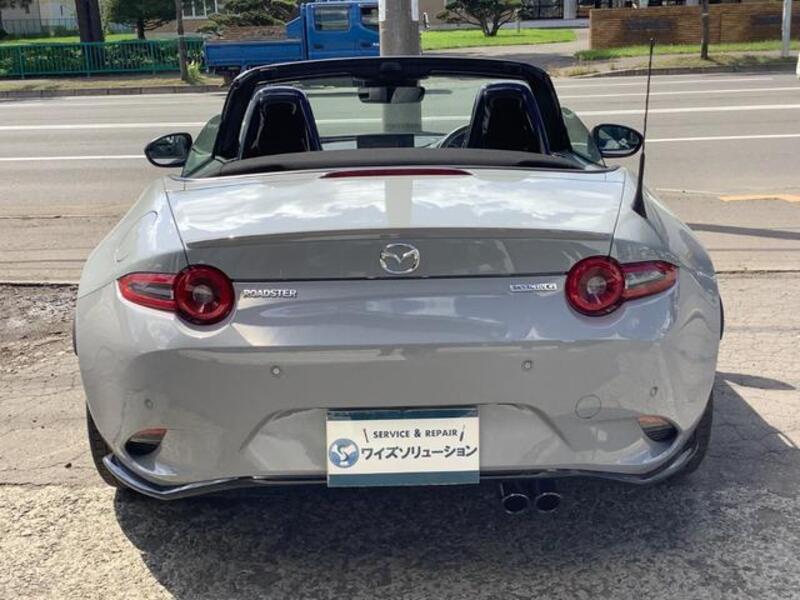 ROADSTER
