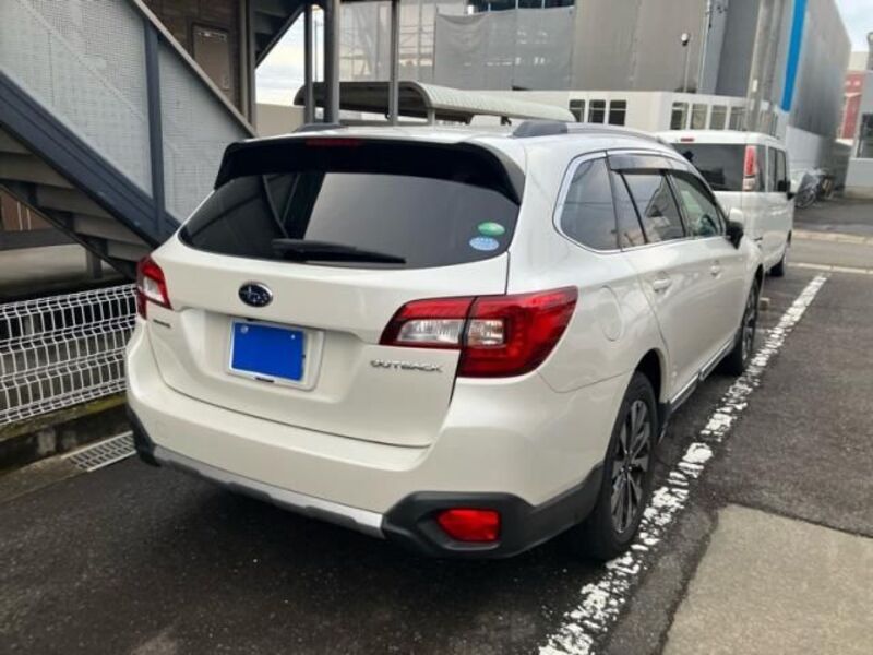 LEGACY OUTBACK