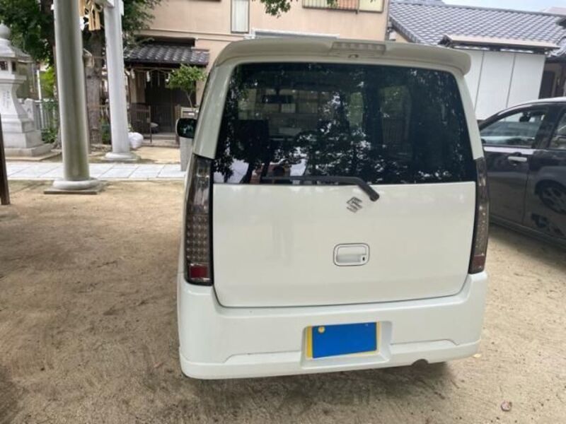 WAGON R
