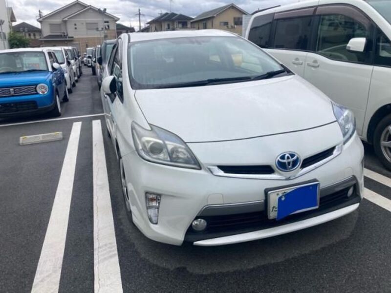 PRIUS PHV