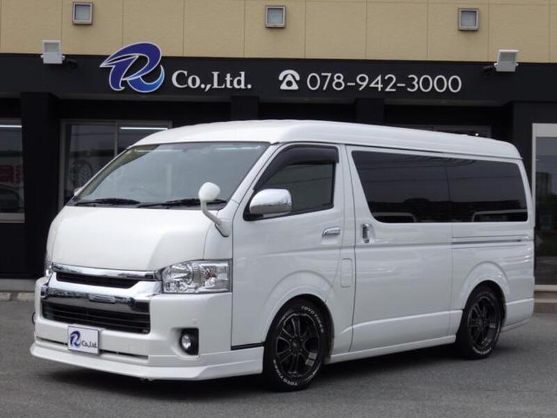TOYOTA HIACE WAGON