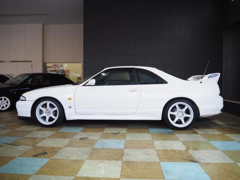 SKYLINE