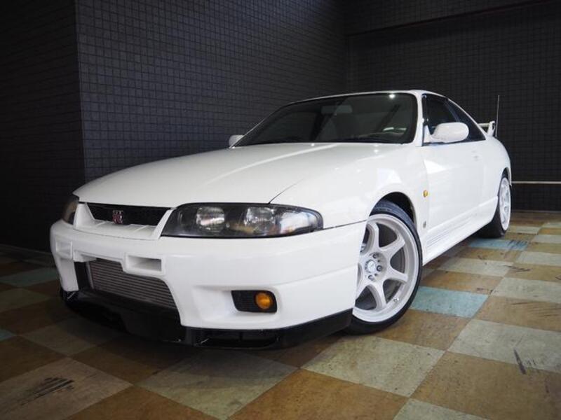 SKYLINE-0