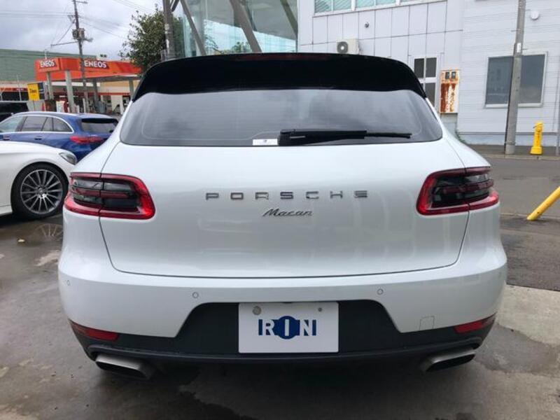 MACAN