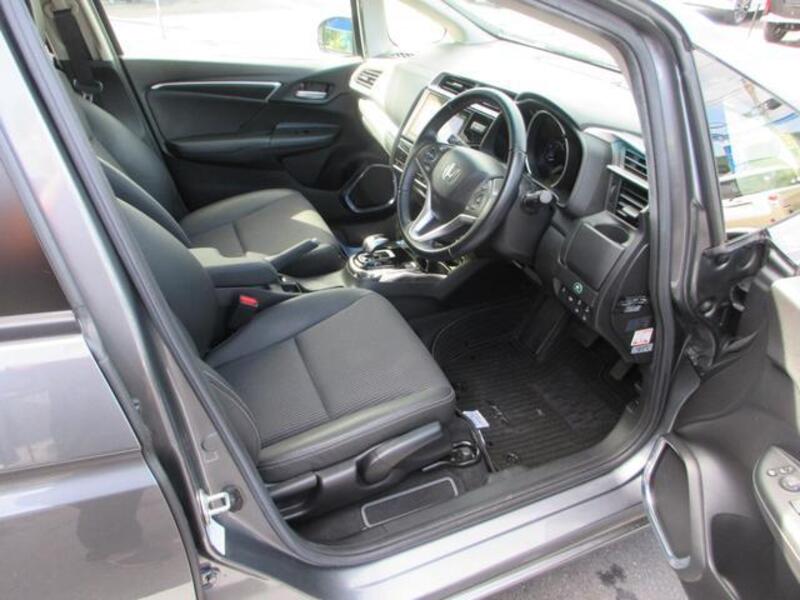FIT HYBRID