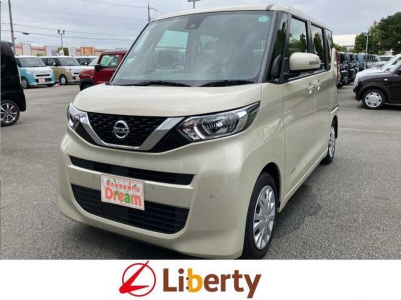 NISSAN ROOX