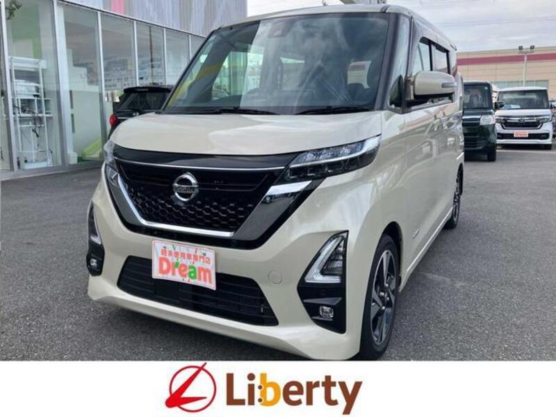 NISSAN ROOX