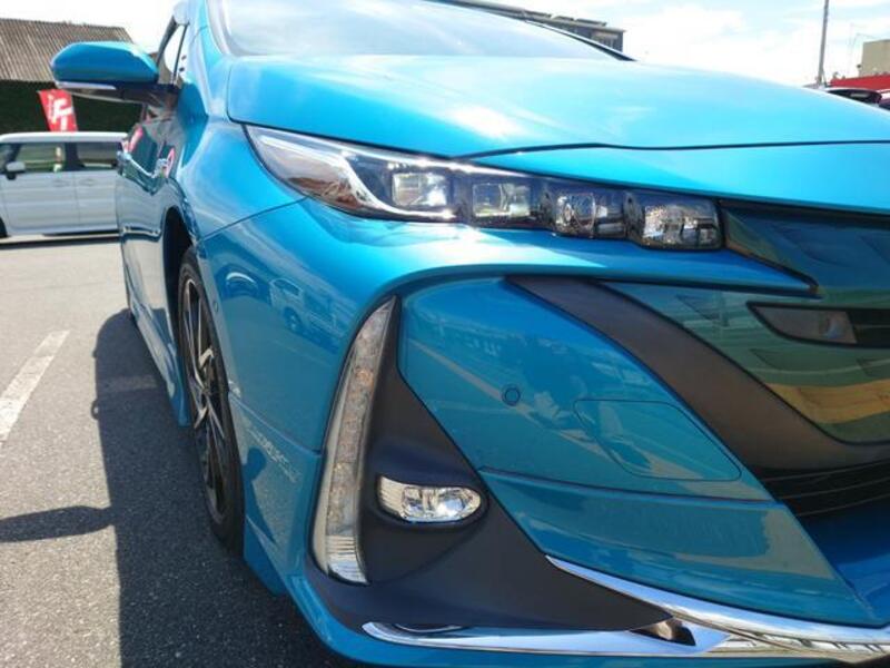 PRIUS PHV