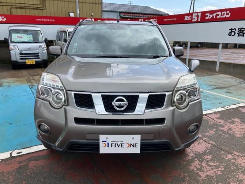 X-TRAIL